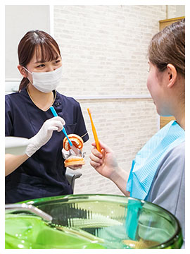 とみた歯科クリニックの診療時様子